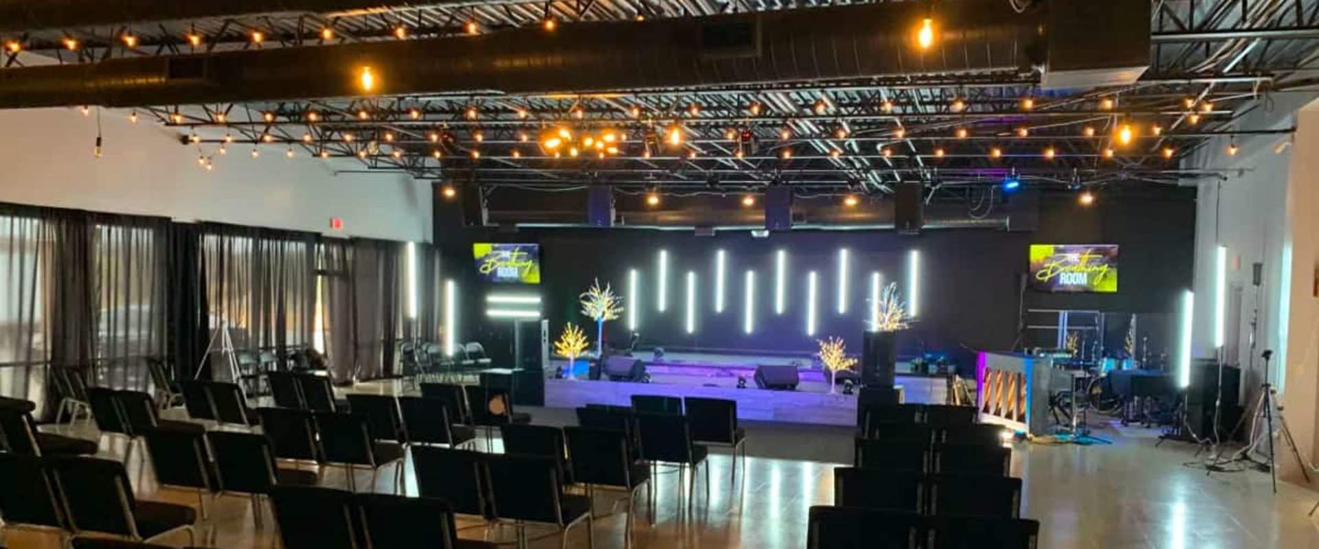 Can I Bring My Own Chair to a Concert Venue in Central Florida?